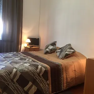 Residencia Almirante Affittacamere Lisbona